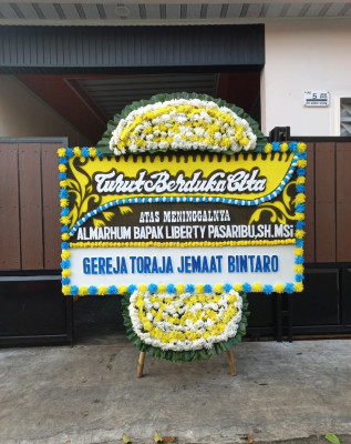 Papan Bunga Duka di Karasak