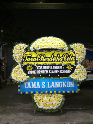 Papan Bunga Duka di Karasak