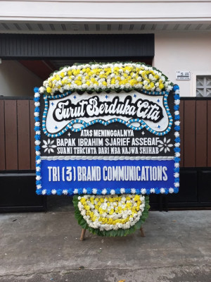 Papan Bunga Duka di Karasak
